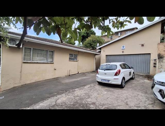 4 BEDROOM HOUSE FOR SALE IN NIRVANA HILLS